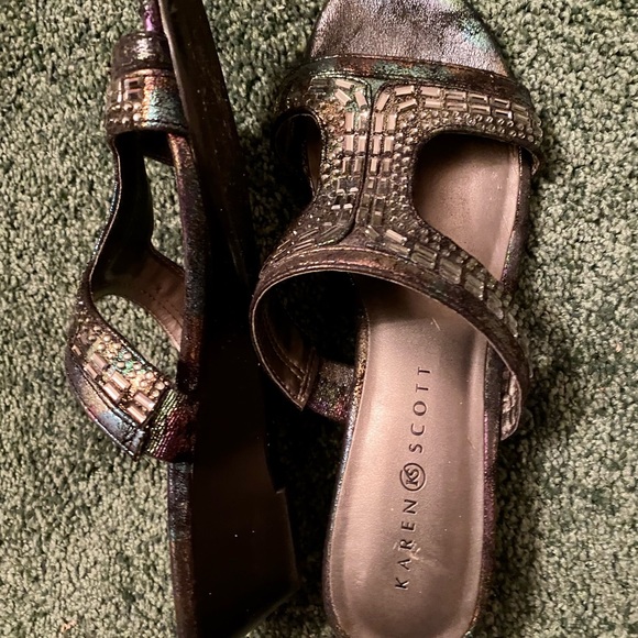 Karen Scott sparkly wedge sandals - Picture 6 of 6